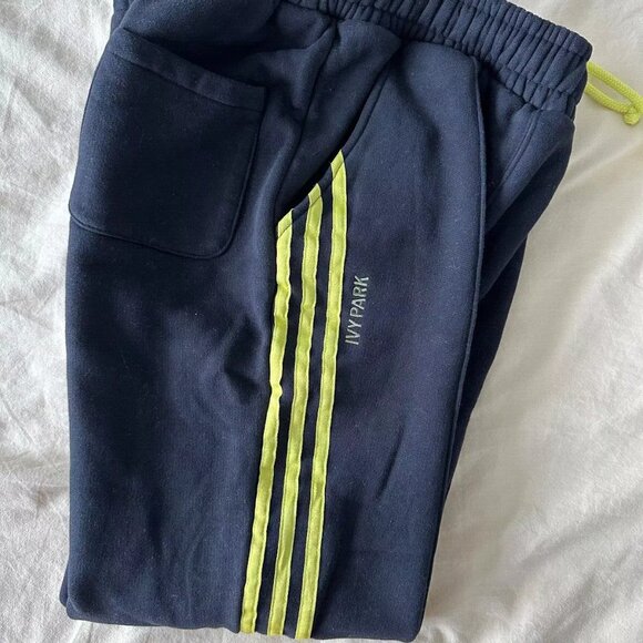 IVY PARK x adidas x Peloton Sweatpants (ALL GENDER) - Picture 3 of 5